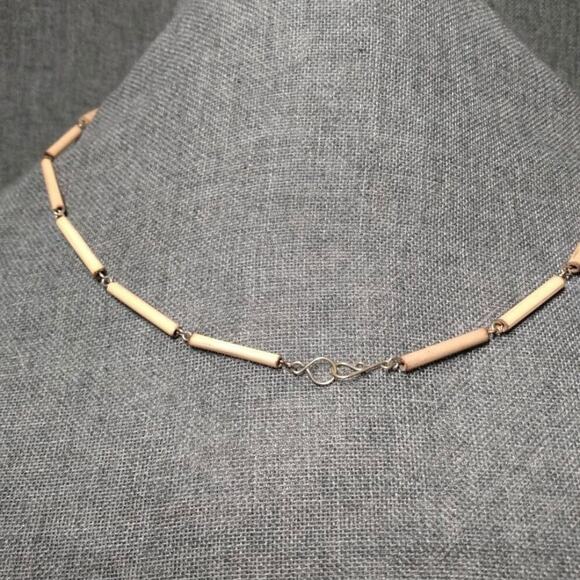 Free Spirit: Vintage Boho Pendant Necklace - Picture 4 of 4